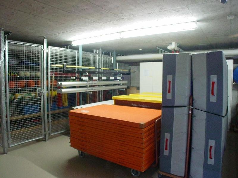 zweidrittel Halle2.jpg